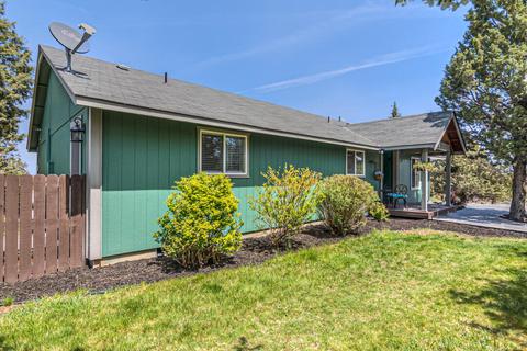 21020 NW Gift Rd, Bend, OR 97703 photo 12