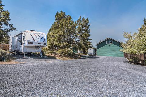 21020 NW Gift Rd, Bend, OR 97703 photo 9