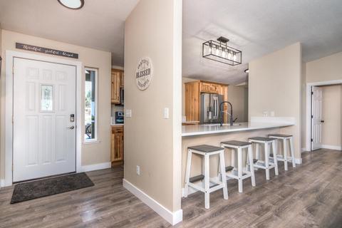 21020 NW Gift Rd, Bend, OR 97703 photo 15