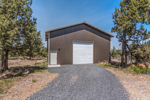 21020 NW Gift Rd, Bend, OR 97703 photo 3