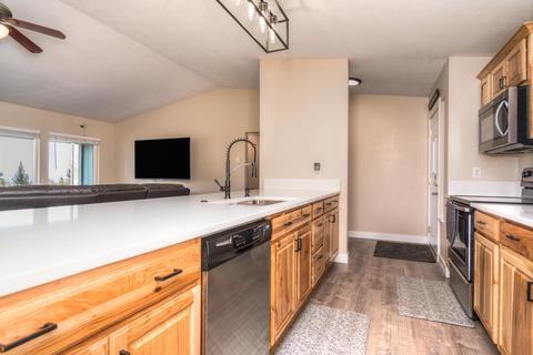 21020 NW Gift Rd, Bend, OR 97703 photo 19