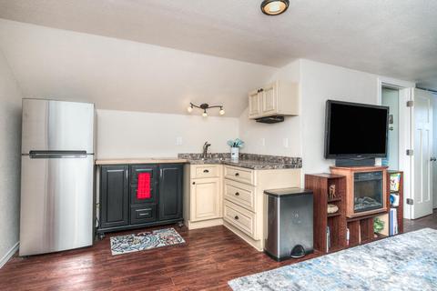 21020 NW Gift Rd, Bend, OR 97703 photo 41