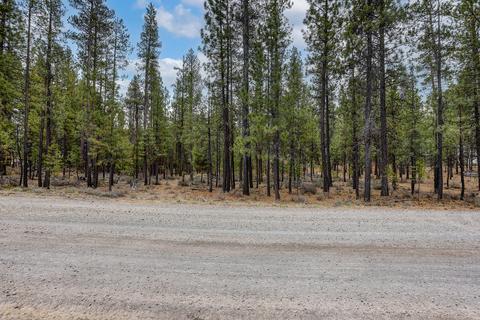 51873 Pine Loop Dr, La Pine, OR 97739 photo 4