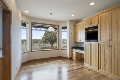 60850 Jennings Rd, Bend, OR 97702 photo 15