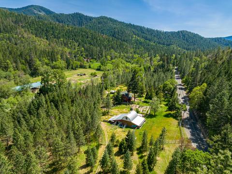 4137 Thompson Creek Rd, Applegate, OR 97530 photo 2