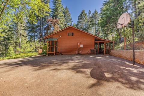 2000 Crow Rd, Merlin, OR 97532 photo 36