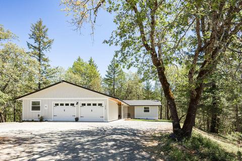 2008 Stringer Gap Rd, Grants Pass, OR 97527 photo 1