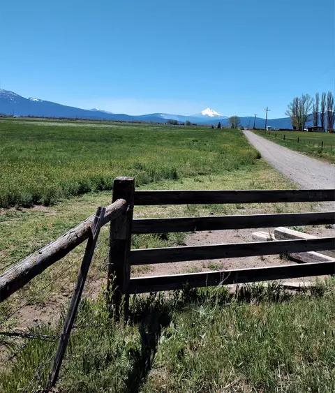 27233 Modoc Point Rd, Chiloquin, OR 97624 photo 3