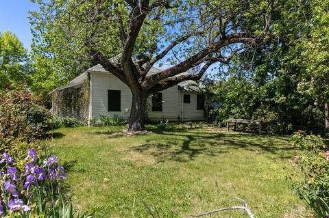 202 E Main St, Talent, OR 97540 photo 7