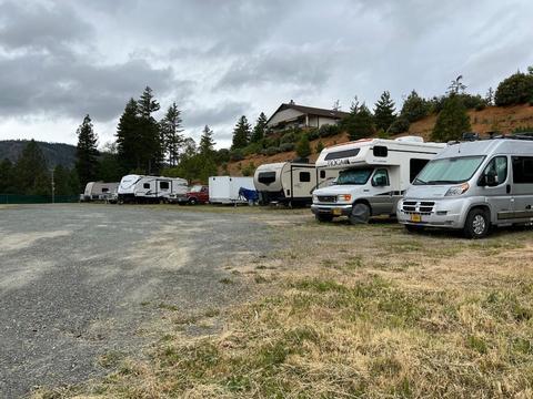 341 Cedar Rdg, Cave Junction, OR 97523 photo 18