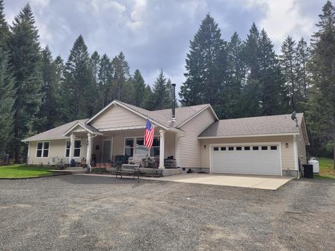 121 Cornett Ln, Cave Junction, OR 97523 photo 1