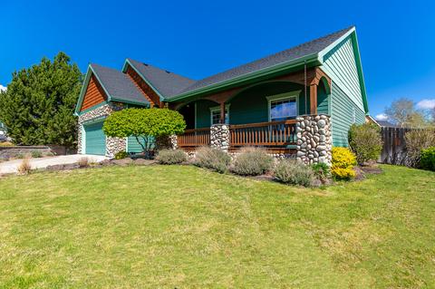 20902 Canal View Dr, Bend, OR 97701 photo 2