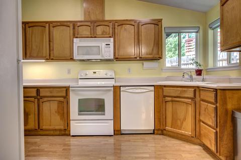 581 C St, Phoenix, OR 97535 photo 14