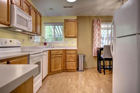 581 C St, Phoenix, OR 97535 photo 16