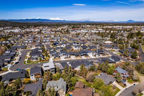 63113 Iner Loop, Bend, OR 97701 photo 3