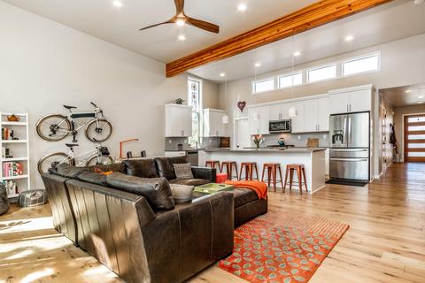 63113 Iner Loop, Bend, OR 97701 photo 6