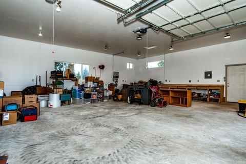 64849 Casa Ct, Bend, OR 97701 photo 35