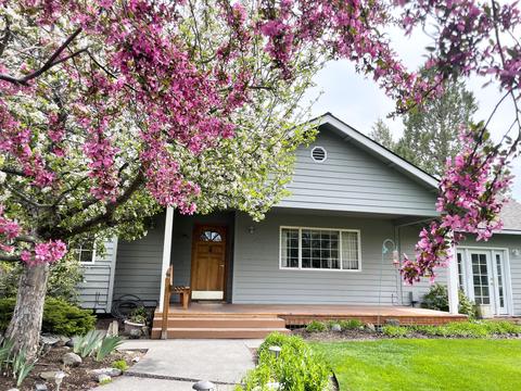 64849 Casa Ct, Bend, OR 97701 photo 1