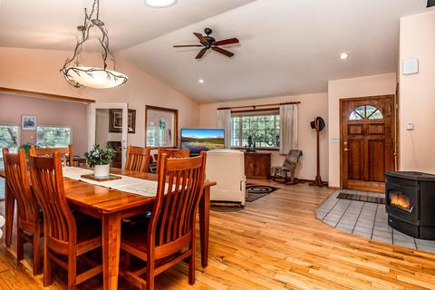 64849 Casa Ct, Bend, OR 97701 photo 9