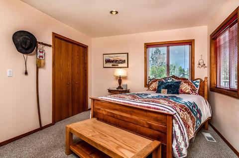 64849 Casa Ct, Bend, OR 97701 photo 16