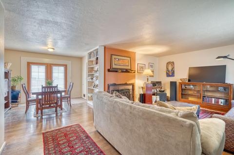 1911 NE 8th St, Bend, OR 97701 photo 5