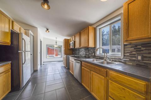 16073 Blackfeather Ln, La Pine, OR 97739 photo 5