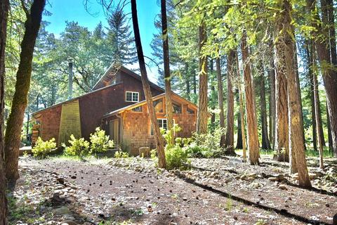 223 Pine Cone Dr, Cave Junction, OR 97523 photo 6