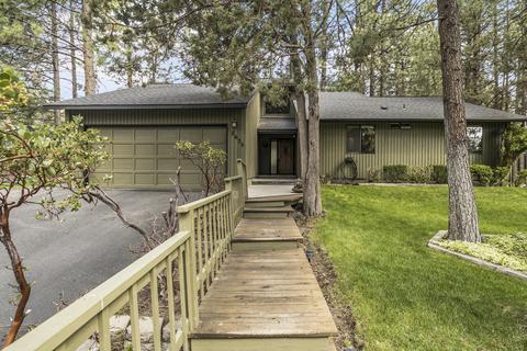 2628 NW Scandia Loop, Bend, OR 97703 photo 6