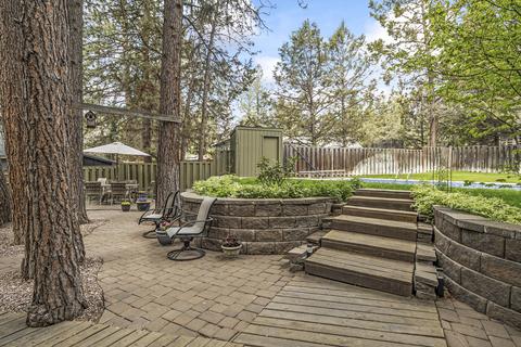 2628 NW Scandia Loop, Bend, OR 97703 photo 3