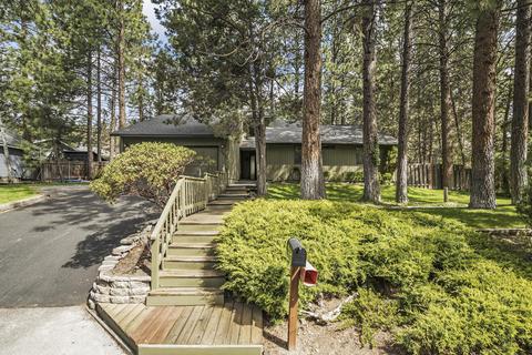 2628 NW Scandia Loop, Bend, OR 97703 photo 2