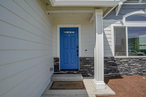 111 Linton Way, Eagle Point, OR 97524 photo 3