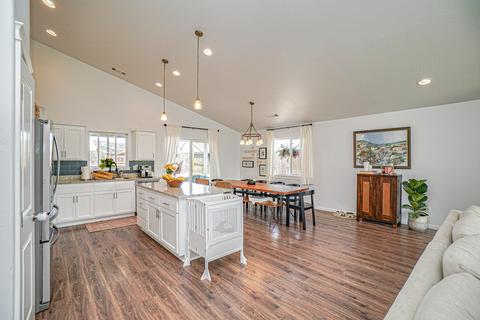 111 Linton Way, Eagle Point, OR 97524 photo 7