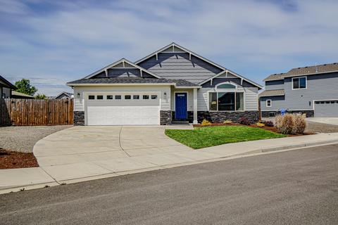 111 Linton Way, Eagle Point, OR 97524 photo 1