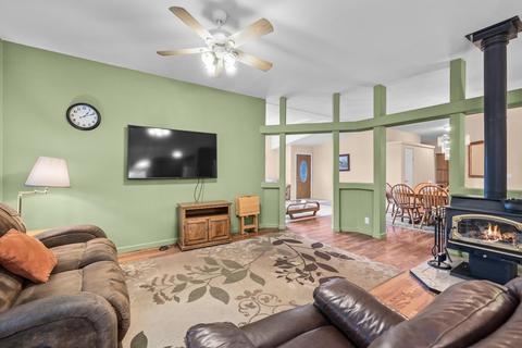 17619 Cosset Loop, La Pine, OR 97739 photo 9