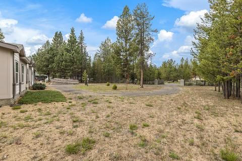 17619 Cosset Loop, La Pine, OR 97739 photo 31