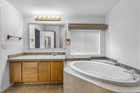 17619 Cosset Loop, La Pine, OR 97739 photo 22