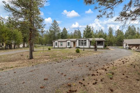 17619 Cosset Loop, La Pine, OR 97739 photo 1