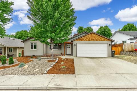 954 Ridgeview Dr, Eagle Point, OR 97524 photo 1
