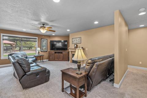 16048 Aqua Rd, La Pine, OR 97739 photo 6