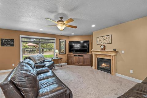 16048 Aqua Rd, La Pine, OR 97739 photo 9