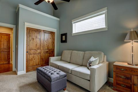 19160 Park Commons Dr, Bend, OR 97703 photo 34