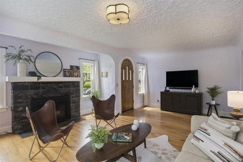 1175 NW Harmon Blvd, Bend, OR 97703 photo 17