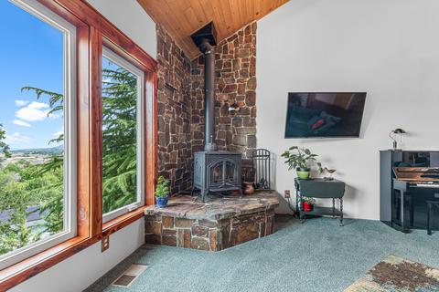 705 Amerman Dr, Phoenix, OR 97535 photo 6