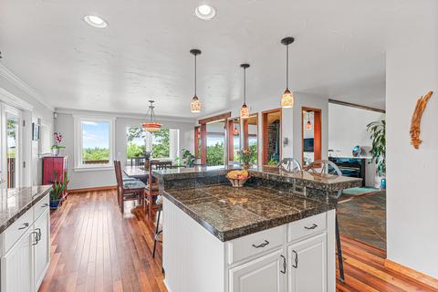 705 Amerman Dr, Phoenix, OR 97535 photo 10