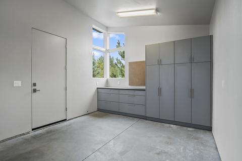 2838 NW Shields Dr, Bend, OR 97703 photo 43