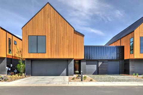 19314 Outrider Loop, Bend, OR 97702 photo 3