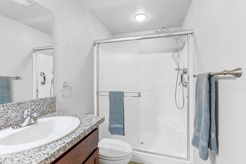 936 Stonewater Dr, Eagle Point, OR 97524 photo 19