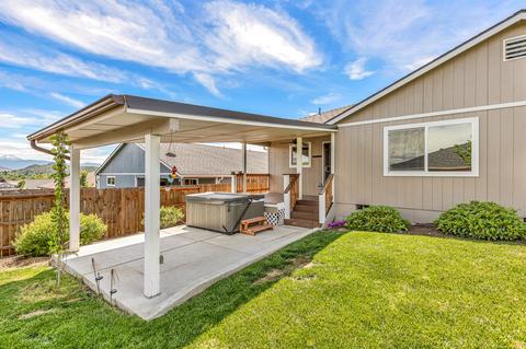 936 Stonewater Dr, Eagle Point, OR 97524 photo 32