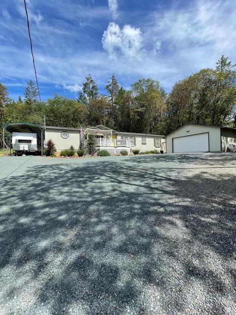 1349 Summit Loop, Grants Pass, OR 97527 photo 1
