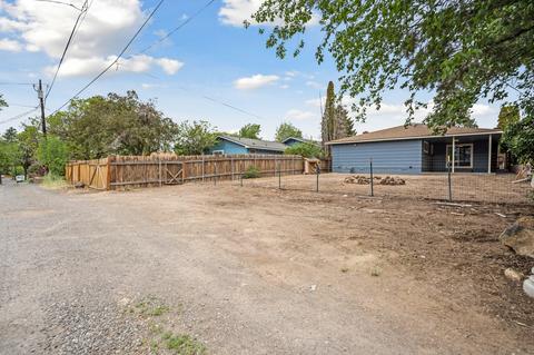 737 NE Marshall Ave, Bend, OR 97701 photo 16